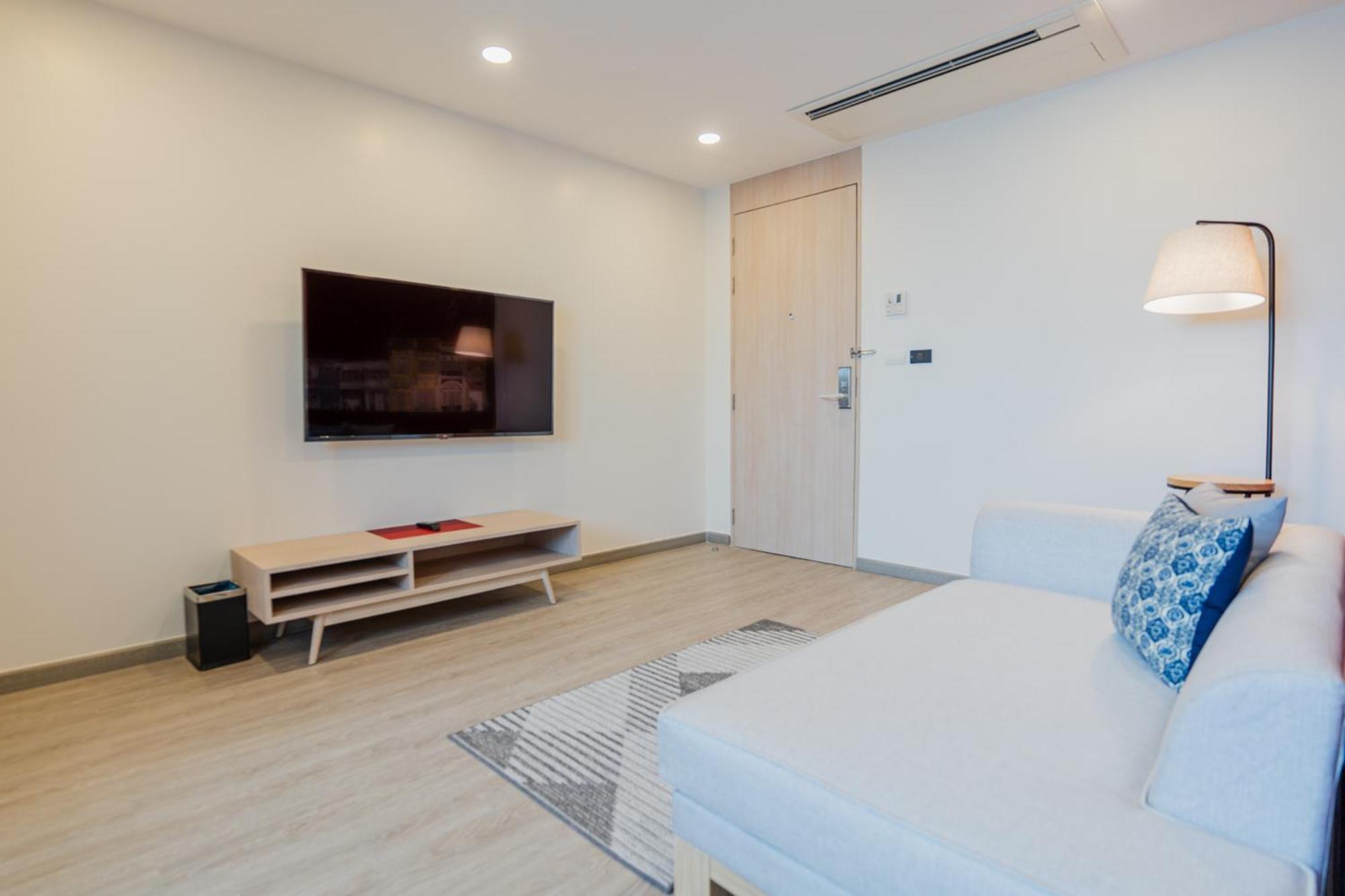 Hotel Midtown Ratsada Phuket Bagian luar foto