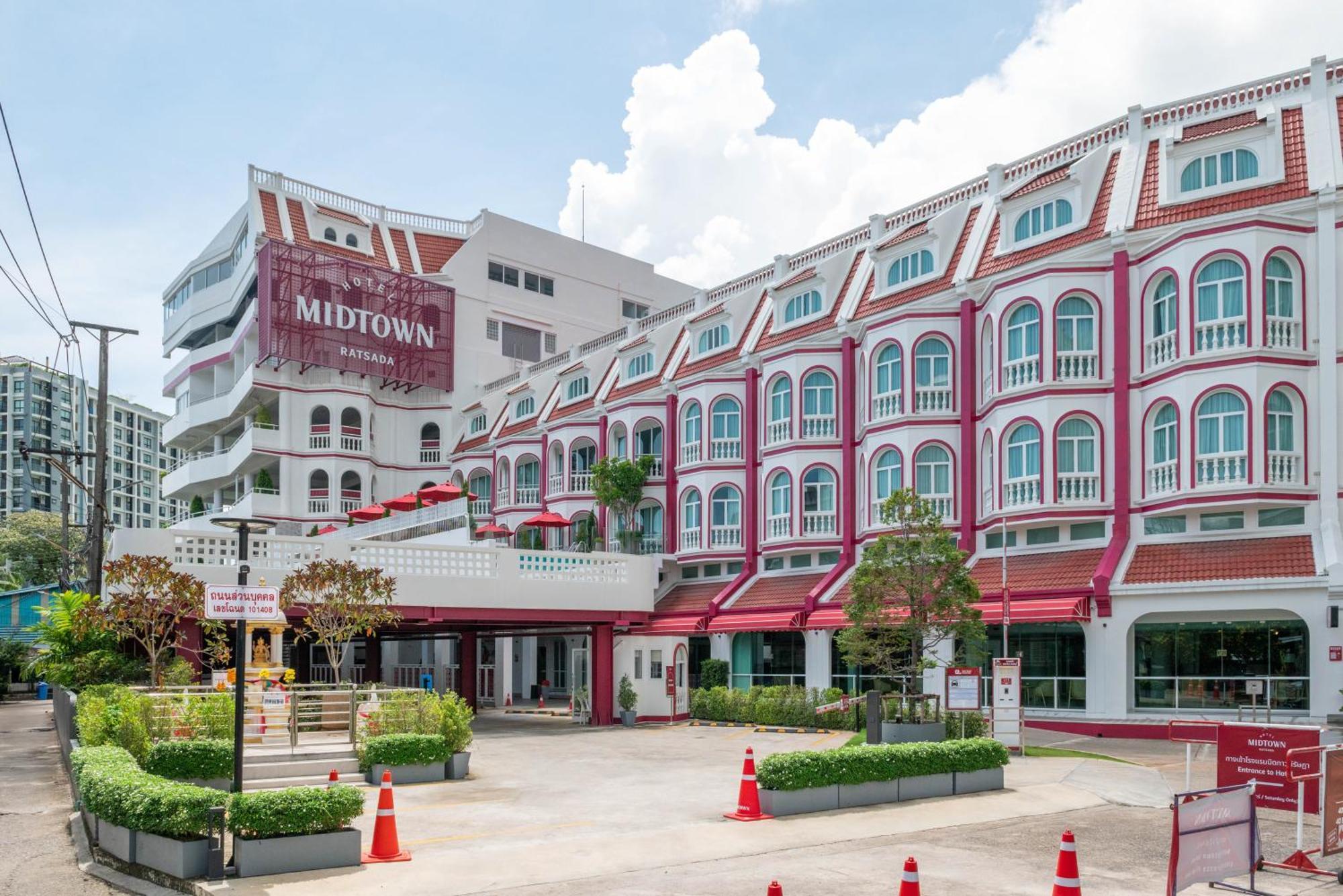Hotel Midtown Ratsada Phuket Bagian luar foto
